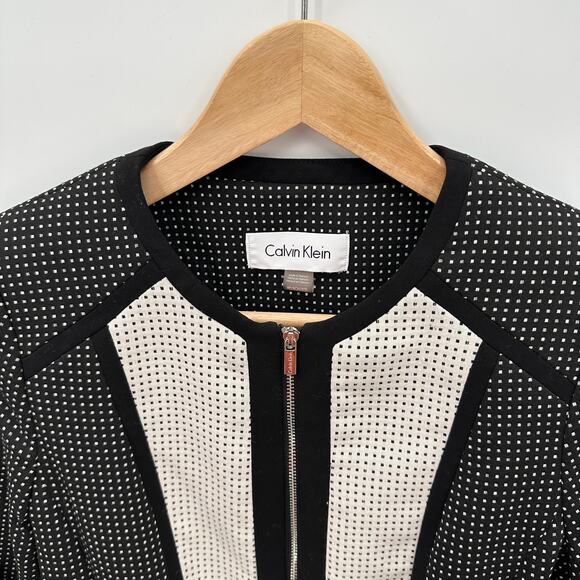 Calvin Klein Black and White Patterned Zip up Blazer // 8Petite - Picture 2 of 8